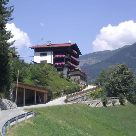 Gaestehaus Rieser Ried im Zillertal Exterior photo