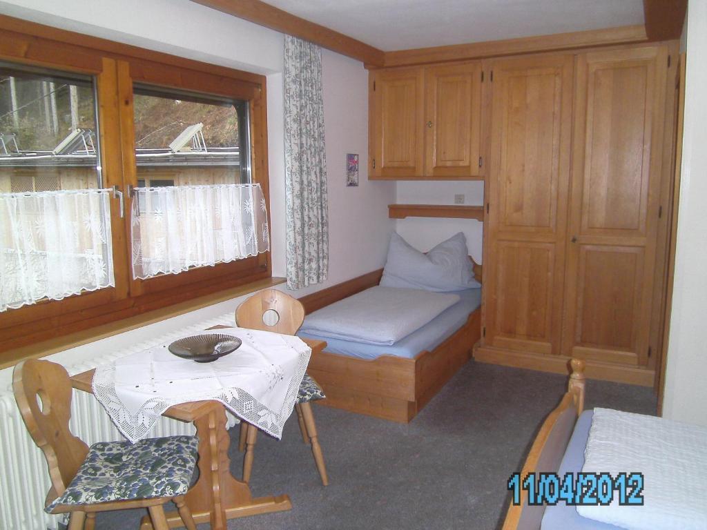 Gaestehaus Rieser Ried im Zillertal Room photo