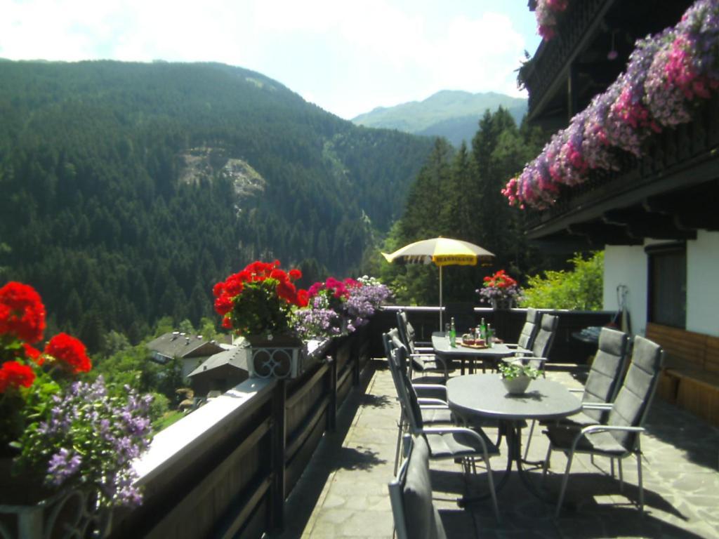 Gaestehaus Rieser Ried im Zillertal Exterior photo