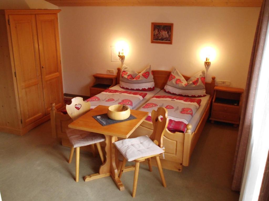 Gaestehaus Rieser Ried im Zillertal Exterior photo